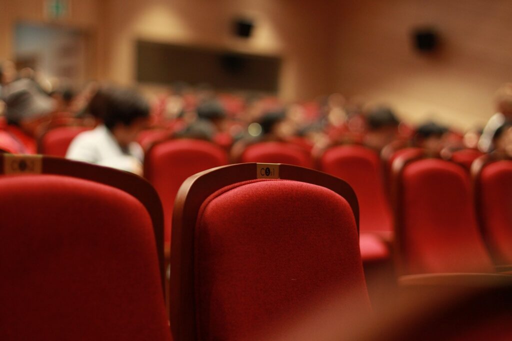 30代未経験の転職で社会保険完備を狙うには、どのようにスキルをアピールするか？